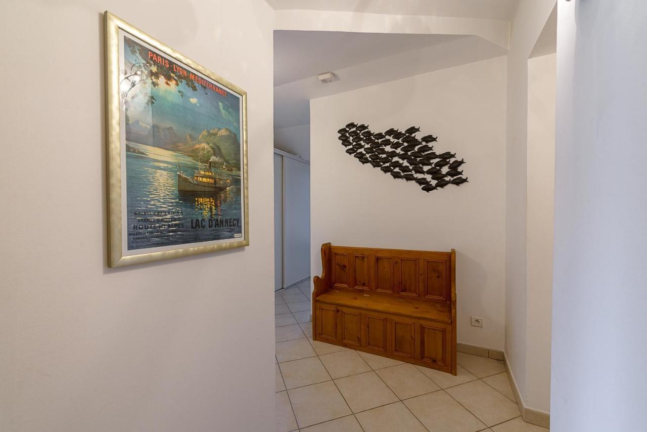 L'Hermitage, 3 Appartements Avec Terrasse, Vue Lac, Parking Et Piscine, Lla Selections By Location Lac Annecy Talloires Exterior foto