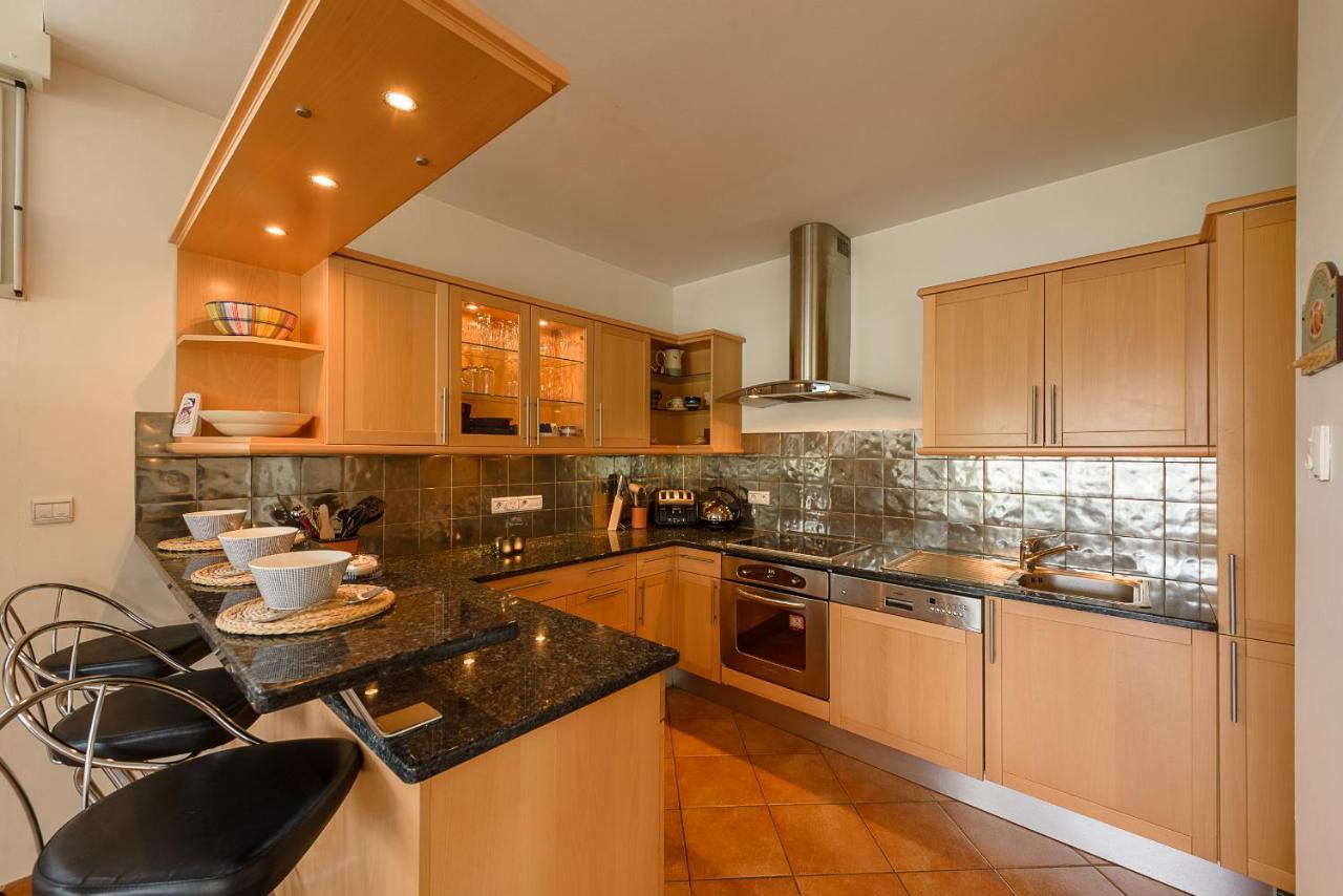 L'Hermitage, 3 Appartements Avec Terrasse, Vue Lac, Parking Et Piscine, Lla Selections By Location Lac Annecy Talloires Exterior foto